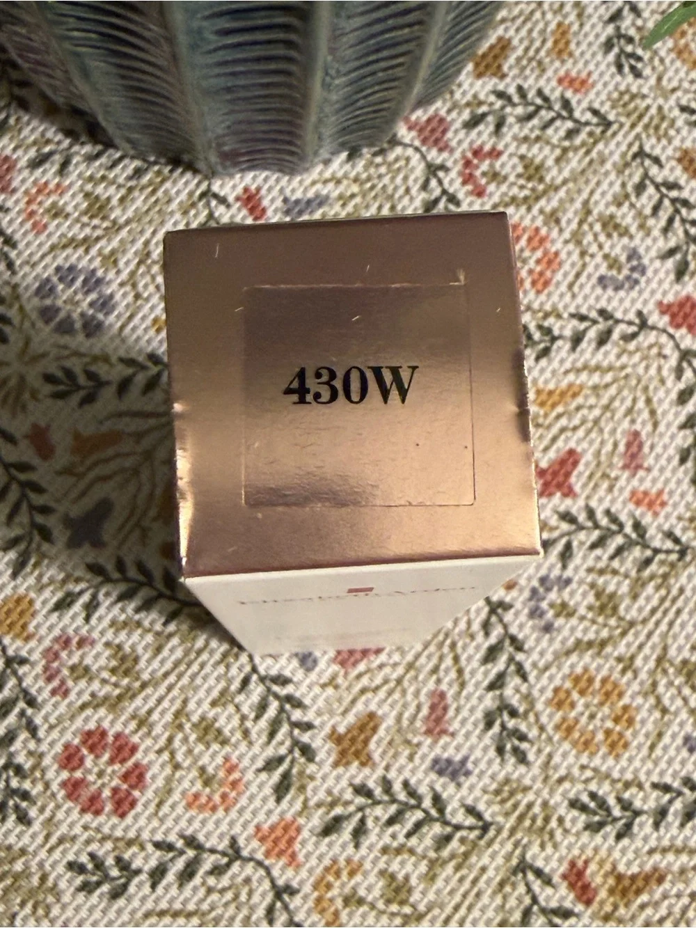 Elizabeth Arden Flawless Finish Skincaring Foundation — Warm Golden Tone